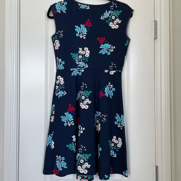 Draper James Floral Cap Sleeve Ponte Dress - Picture 5 of 5